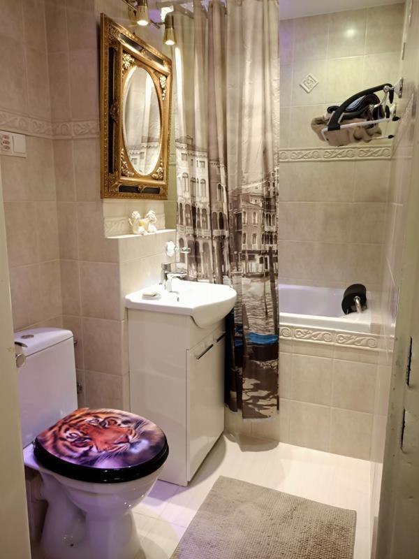 Swietokrzyska Warsaw Ngoại thất bức ảnh